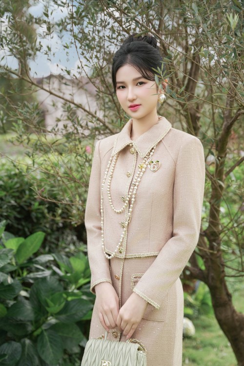 Sixdo Light Brown Tweed Loose Skirt